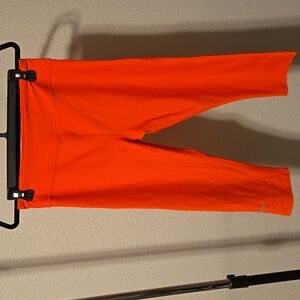 Under Armour Vibrant Coral Cropped Leggings